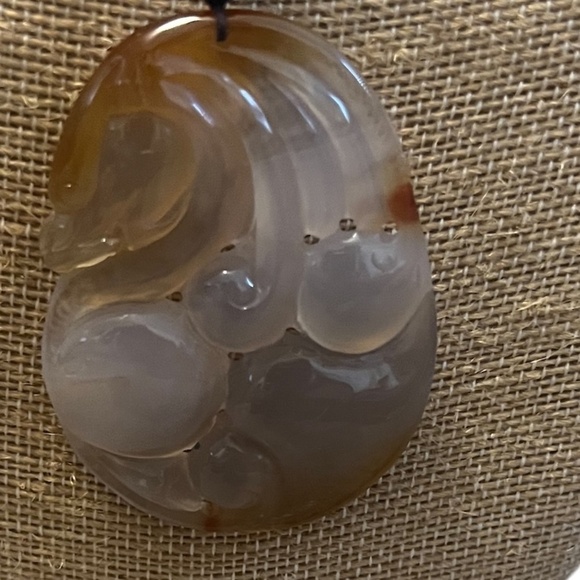 Chinese Nephrite Jade Natural Carved Lucky Cloud Unisex Pendant Necklace - Picture 4 of 5